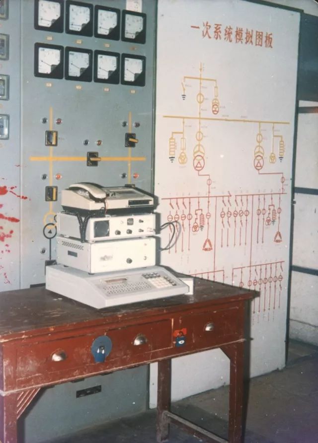 1686016949777540.jpg 促成了全國(guó)第一臺(tái)數(shù)傳電臺(tái)YC-700的誕生.jpg